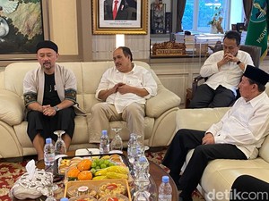 Janji Jeje-Ronal Tingkatkan Lulusan Perguruan Tinggi di Jabar