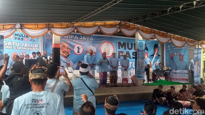 Kampanye pasangan Mulia-PAS di Buleleng, Bali, Jumat (4/10/2024).