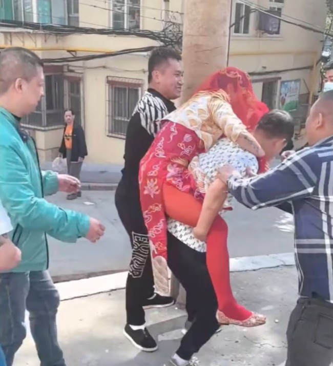 Kontroversi permainan pernikahan