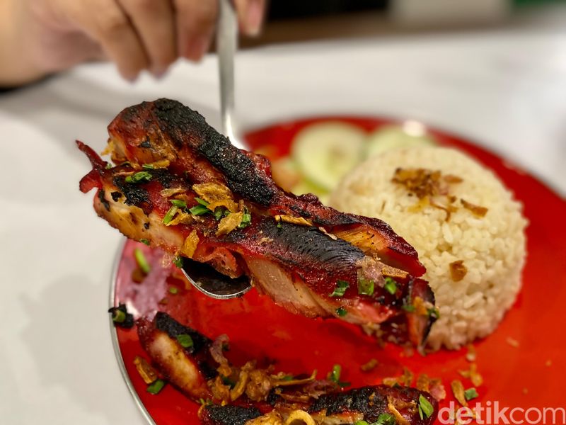 LAOBAN : Ada Mie Ayam Mala hingga Es ABCD di Kopitiam Kekinian Ini