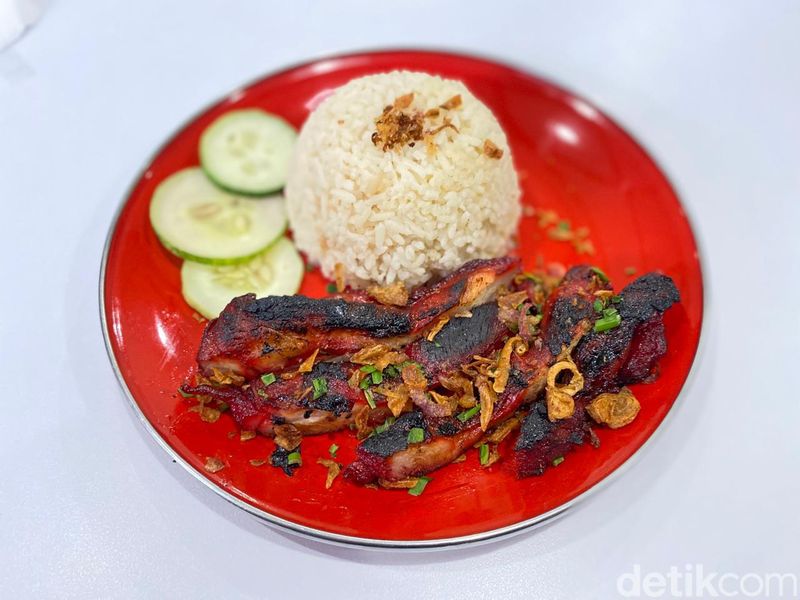 LAOBAN : Ada Mie Ayam Mala hingga Es ABCD di Kopitiam Kekinian Ini