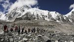 Melihat Keajaiban Gunung Everest yang Semakin Tinggi