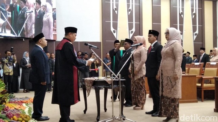 Pelantikan pimpinan DPRD Pasuruan