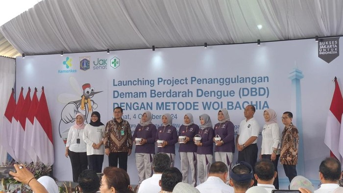 Pelepasan nyamuk ber-wolbachia di Jakarta Barat.