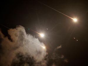 Rudal Iran Tembus Pertahanan Israel, Iron Dome Cs Kewalahan