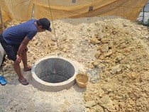 Warga Tak Sengaja Temukan Gua Penuh Kelelawar Saat Gali Sumur