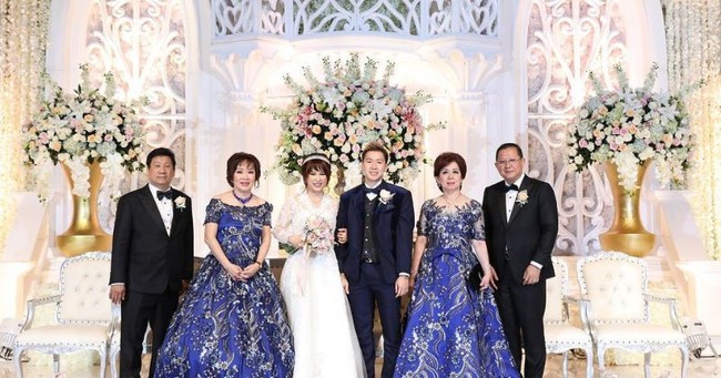 Atlet olahraga Marcus Fernaldi Gideon menikah dengan Agnes Amelinda pada tahun 2018. Saat ini atlet yang sempat dinobatkan sebagai peringkat pertama dunia versi BWF itu telah dikaruniai seorang anak yang diberi nama Marcus Fernaldi Gideon Junior. Foto: Instagram