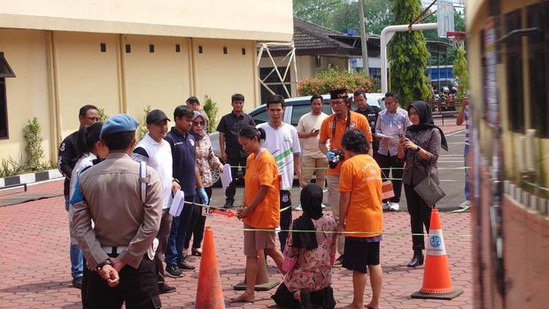 Rekonstruksi pembunuhan anak dilakan, di Lebak, Banten.