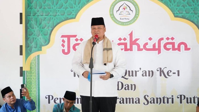 Sekda Banyuasin Erwin Ibrahim hadiri Khotmul Quran dan peresmian asrama.