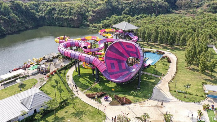 Suasana di Wahoo Waterworld Padalarang