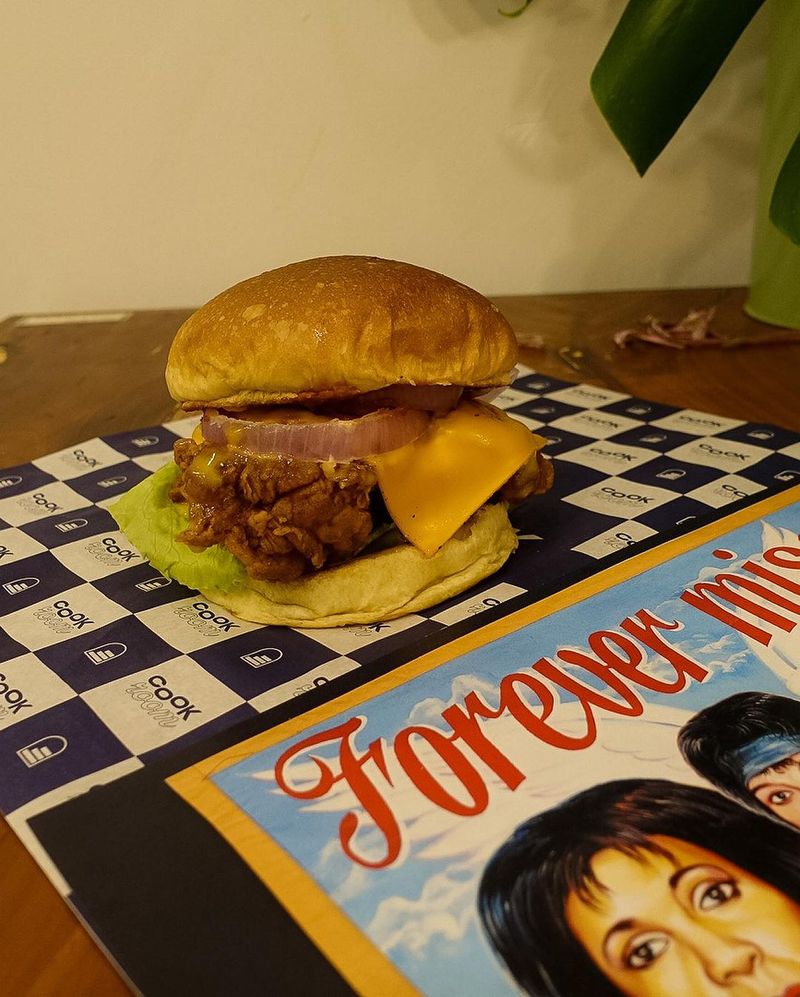 Tempat makan burger Amerika di Yogyakarta