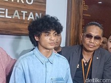 Kembalinya Senyum Vadel Badjideh yang Yakin Lolos dari Laporan Nikita Mirzani