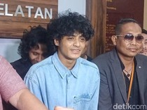 Video: Jogetan Vadel Badjideh Seusai Diperiksa Polisi