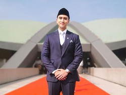 Gaya Verrel Bramasta Dilantik Jadi Anggota DPR, Janji Tak Ambil Gaji Setahun