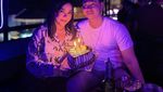 Romantis! Anisa Bahar Kulineran Bareng Kekasihnya di Thailand