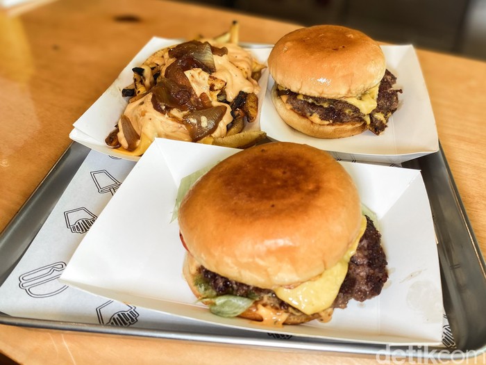 Dans Burger, tempat makan burger viral di Jakarta Selatan