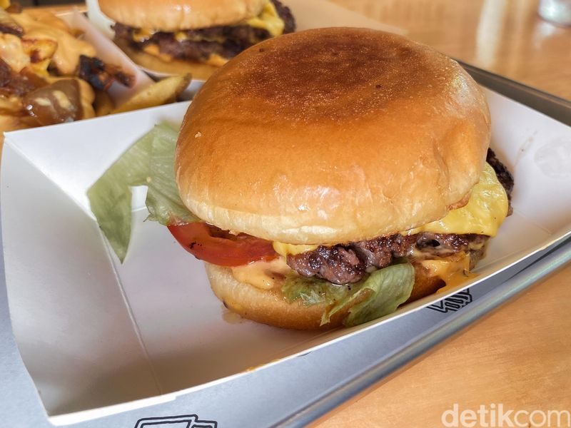 Dan's Burger, tempat makan burger viral di Jakarta Selatan