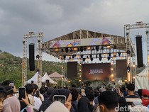 Fiersa Besari Pembuka Panggung Senggigi Sunset Jazz 2024