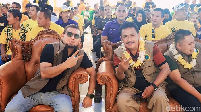 Hamzah Gurnita dan Asep Japar