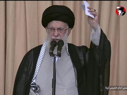 Video: Isi Khotbah Jumat, Khamenei Sebut Serangan Iran ke Israel Legal