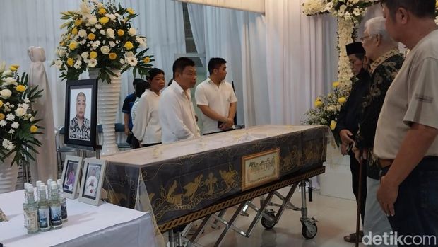 Jenazah Romo Benny Susetyo tiba di rumah duka Gedung Anggrek yayasan Gotong Royong, Kota Malang