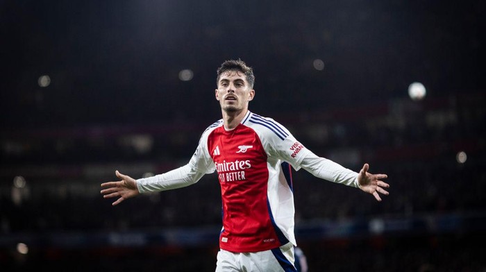 LONDON, ENGLAND - OCTOBER 01: Kai Havertz of Arsenal celebrates scoring his teams first goal during the UEFA Champions League 2024/25 League Phase MD2 match between Arsenal FC and Paris Saint-Germain at  on October 01, 2024 in London, England. (Photo by Ryan Pierse - UEFA/Getty Images)
