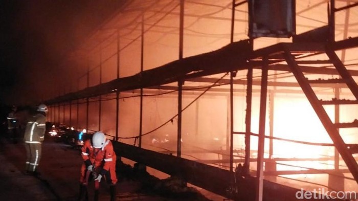Kebakaran kandang ayam di Desa Kenaiban, Kecamatan Juwiring, Klaten.