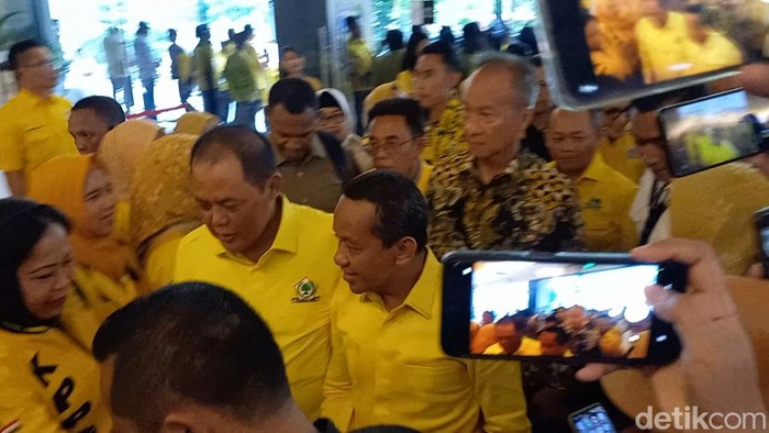 Ketua Umum Partai Golkar Bahlil Lahadalia, saat ditemui di Hotel Grand Mercure Solo Baru, Kecamatan Grogol, Kabupaten Sukoharjo, Sabtu (5/10/2024).