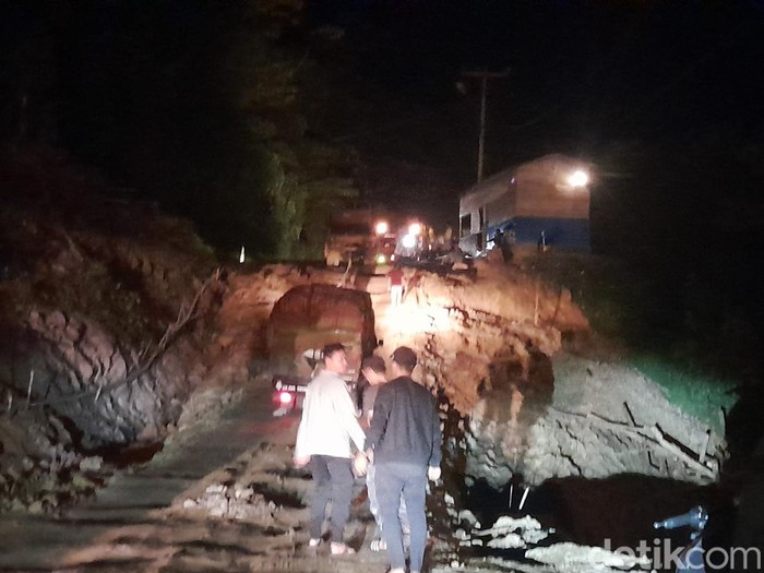 Kondisi Jalinsum di Batu Jomba saat kering pada 26 September 2024 (Nizar Aldi/detikSumut)