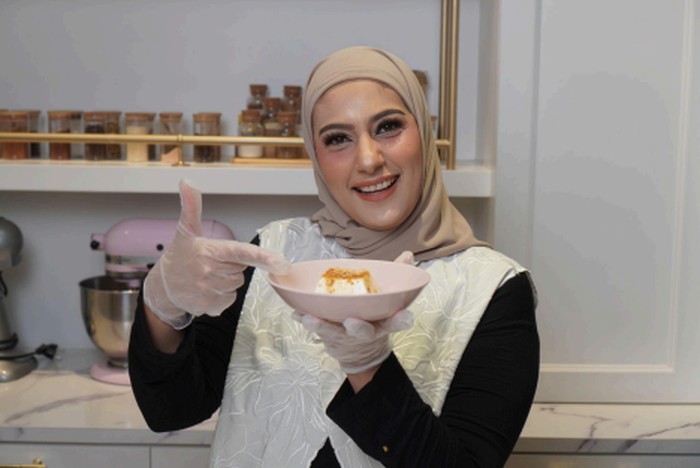 Najla Bisyir Pemilik Bittersweet by Najla