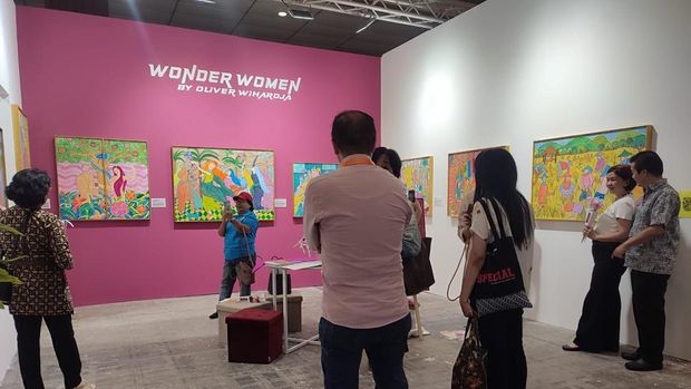 Pameran Wonder Woman di Art Jakarta 2024