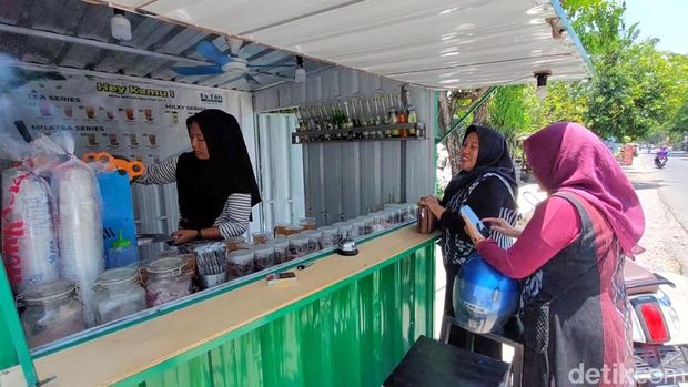 Penjual es teh Lamongan