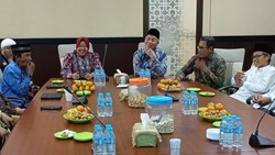 Risma Bahas 3 Agenda Strategis Saat Bertemu Pimpinan Muhammadiyah Jatim