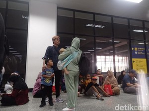 Video: Penumpukan Penumpang di Stasiun Manggarai Sudah Terurai Sore Ini