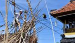Melihat Kemeriahan Tradisi Mekotek di Bali