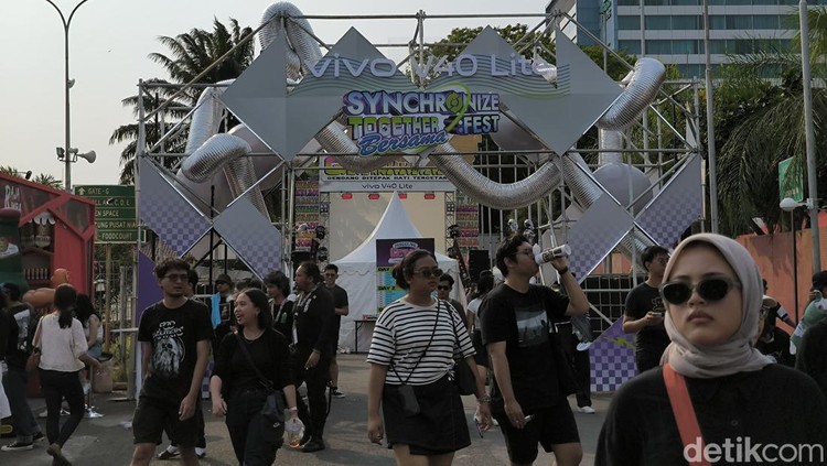 Vivo V40 Lite di Synchronize Fest 2024
