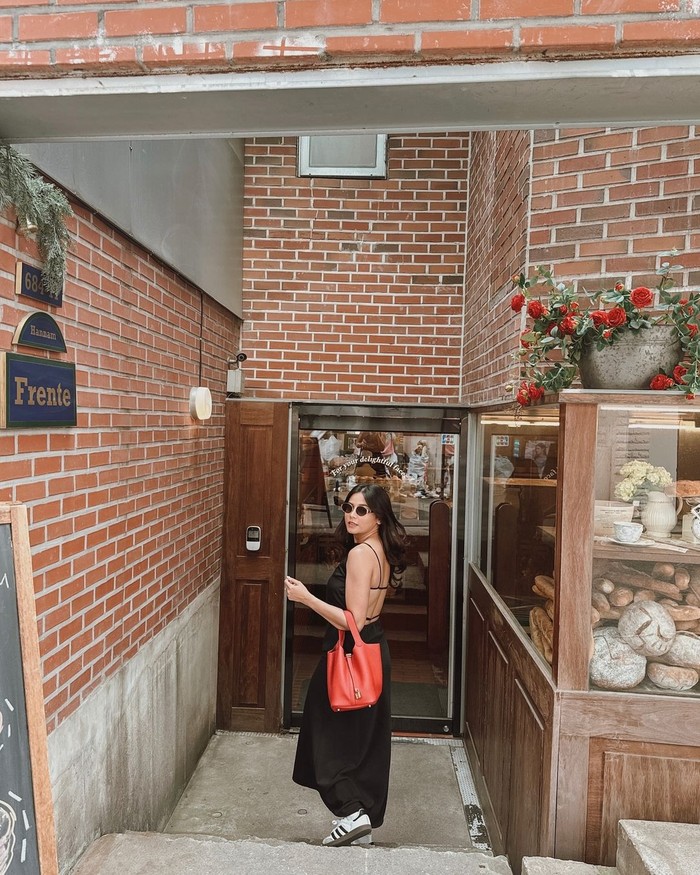 Yunita Siregar Yunita Siregar