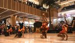 Penampilan Reog Ponogoro Pukau Pengunjung Mal