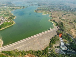 Sejarah dan Keindahan Waduk Karangkates, Bendungan Ikonik di Malang