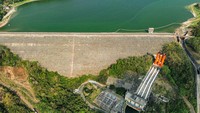 PLN Nusantara Power (PLN NP) melalui anak usahanya PLN Nusantara Renewables (PLN NR) mengoptimalkan Waduk Karangkates untuk mengembangkan Pembangkit Listrik Tenaga Surya (PLTS) Terapung berkapasitas 100 MWac.