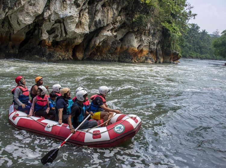 Geliat Wisata Sanghyang Kenit di Bandung Barat