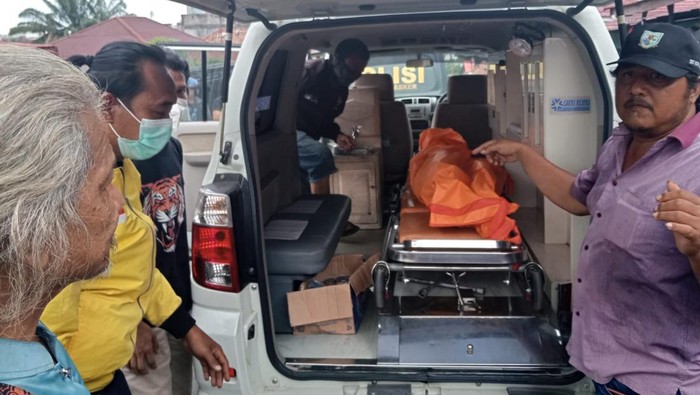 Jasad bocah tewas di bawah gardu listrik dievakuasi ke RS Bhayangkara Jambi