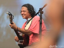 Jason Ranti Hibur Penonton Synchronize Fest Jason Ranti Hibur Penonton Synchronize Fest