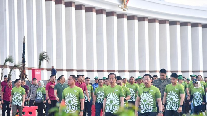 Jokowi Buka Nusantara TNI Fun Run 2024 di IKN