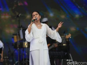Kolaborasi Apik Sheila Majid dan Tohpati di Synchronize Fest