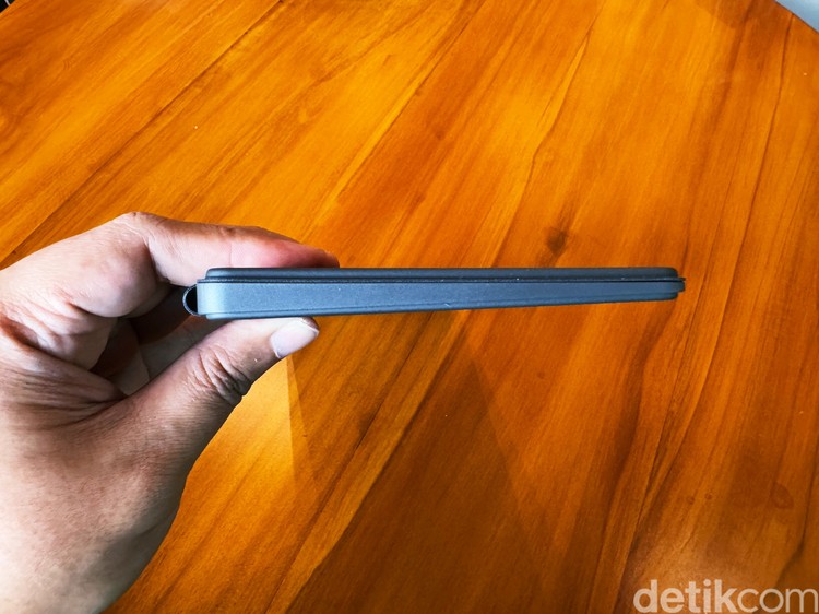 Logitech Combo Touch dan Keys-To-Go 2