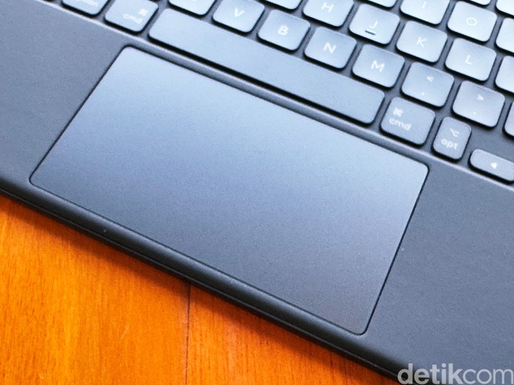 Logitech Combo Touch dan Keys-To-Go 2