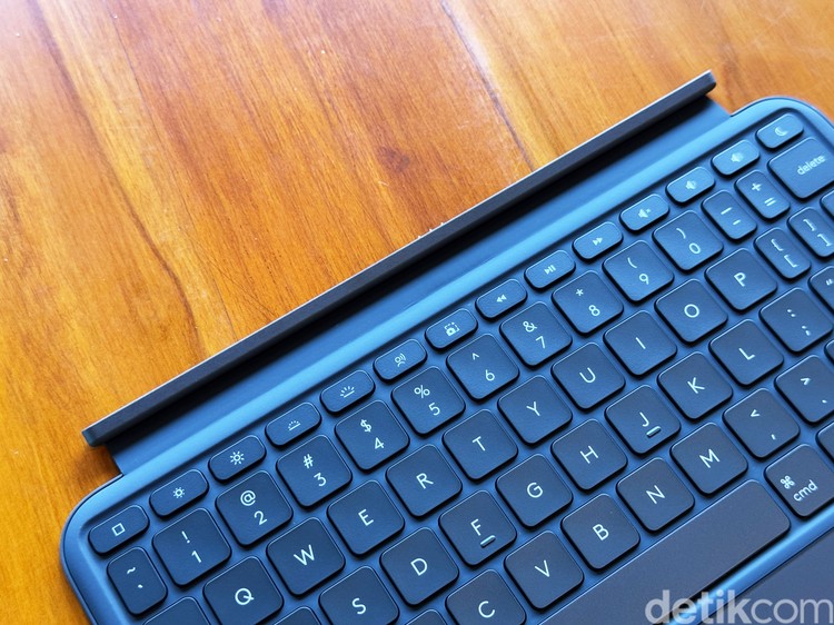 Logitech Combo Touch dan Keys-To-Go 2