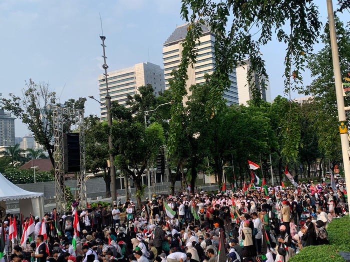 Massa aks bela Palestina di Kedubes AS di Jakarta