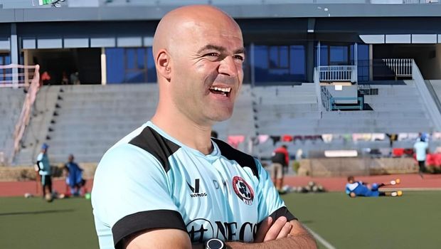 Paulo Jorge Coelho Meneses, pelatih baru Madura United di Liga 1 2024/2025.